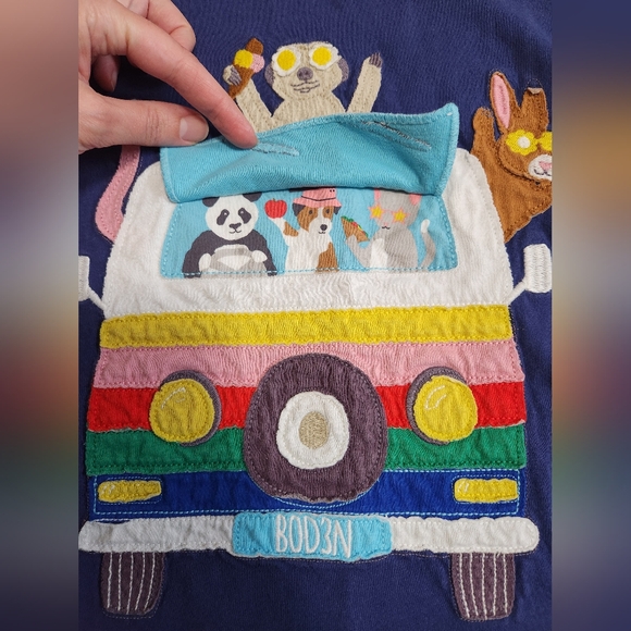 Mini Boden Short Sleeve Flap Appliqué T-shirt Bus - Picture 2 of 4